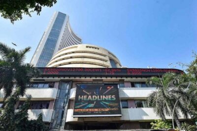 Closing Bell: Sensex ends higher, Nifty holds eleven,500; PNB profits 3% 1